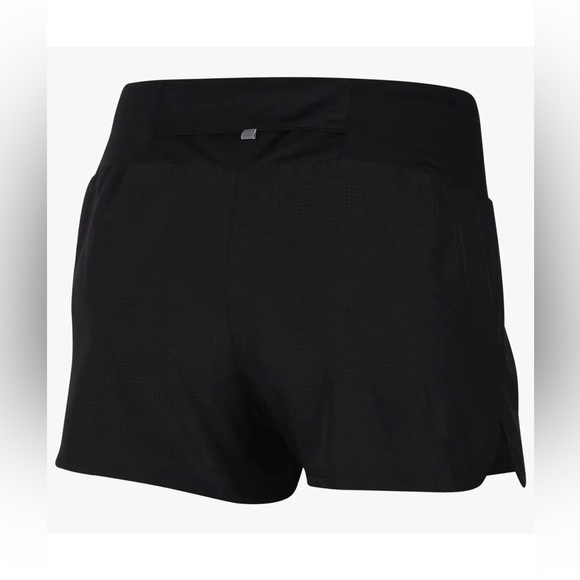 Nike Women's Crew Shorts Black Perforated Woven Fabric Size 2XL - Picture 3 of 10